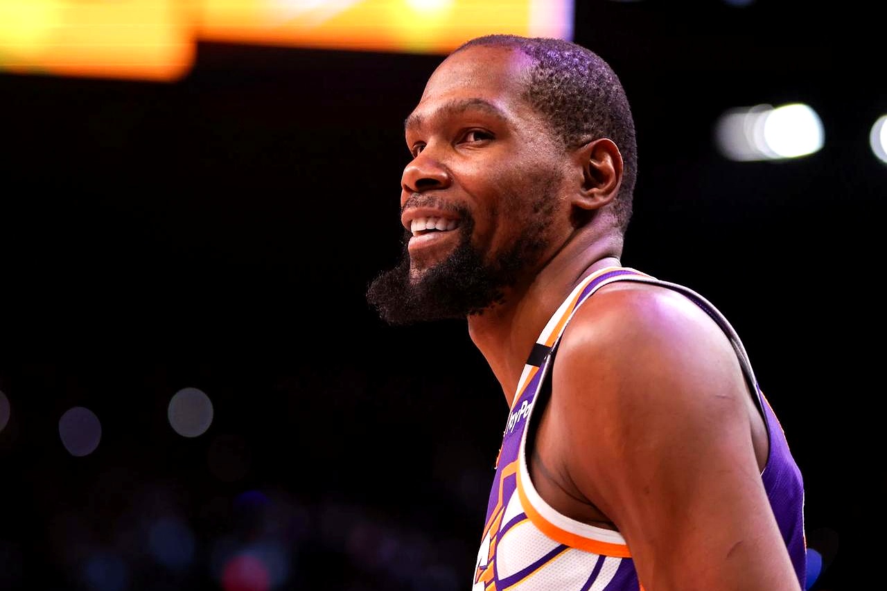 关于杜兰特连续二十场比赛得分超过领先优势明显,独行侠不断突破!的信息 关于杜兰特连续二十场比赛得分超过领先优势明显,独行侠不断突破!的信息