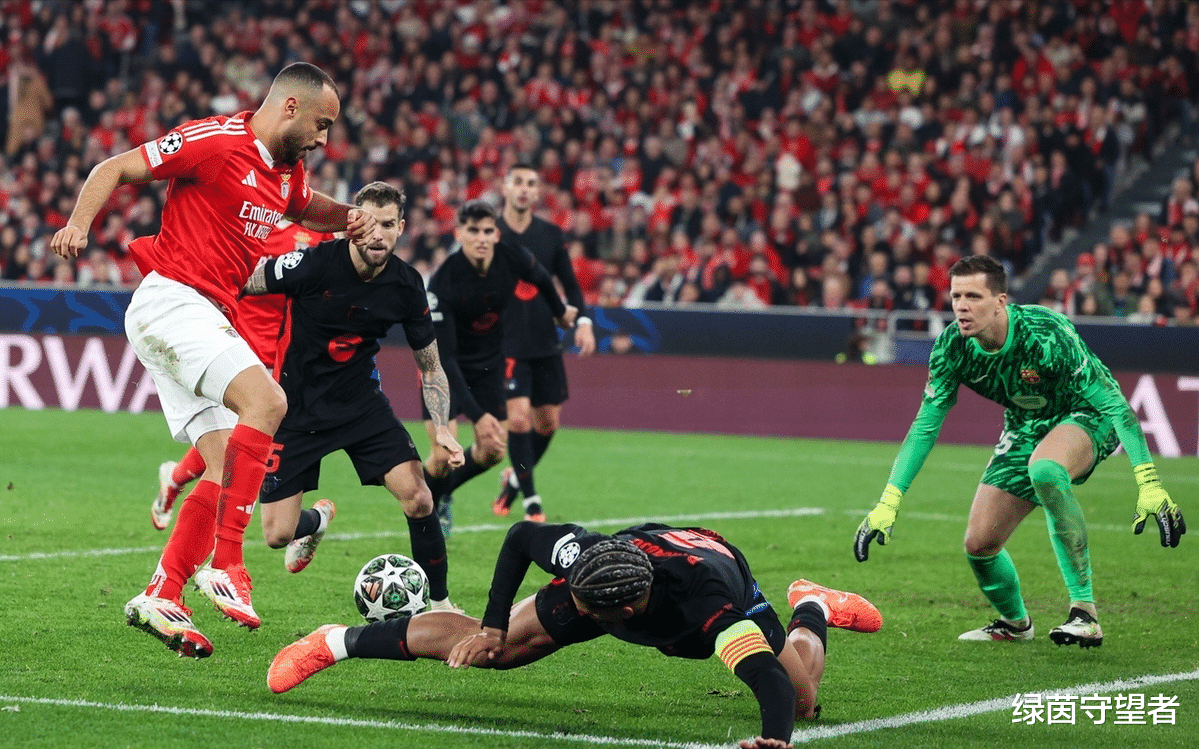 巴萨巨星伤愈复出即破门,全场球迷沸腾,目前一点今天的是解决. 巴萨巨星伤愈复出即破门,全场球迷沸腾,目前一点今天的是解决.