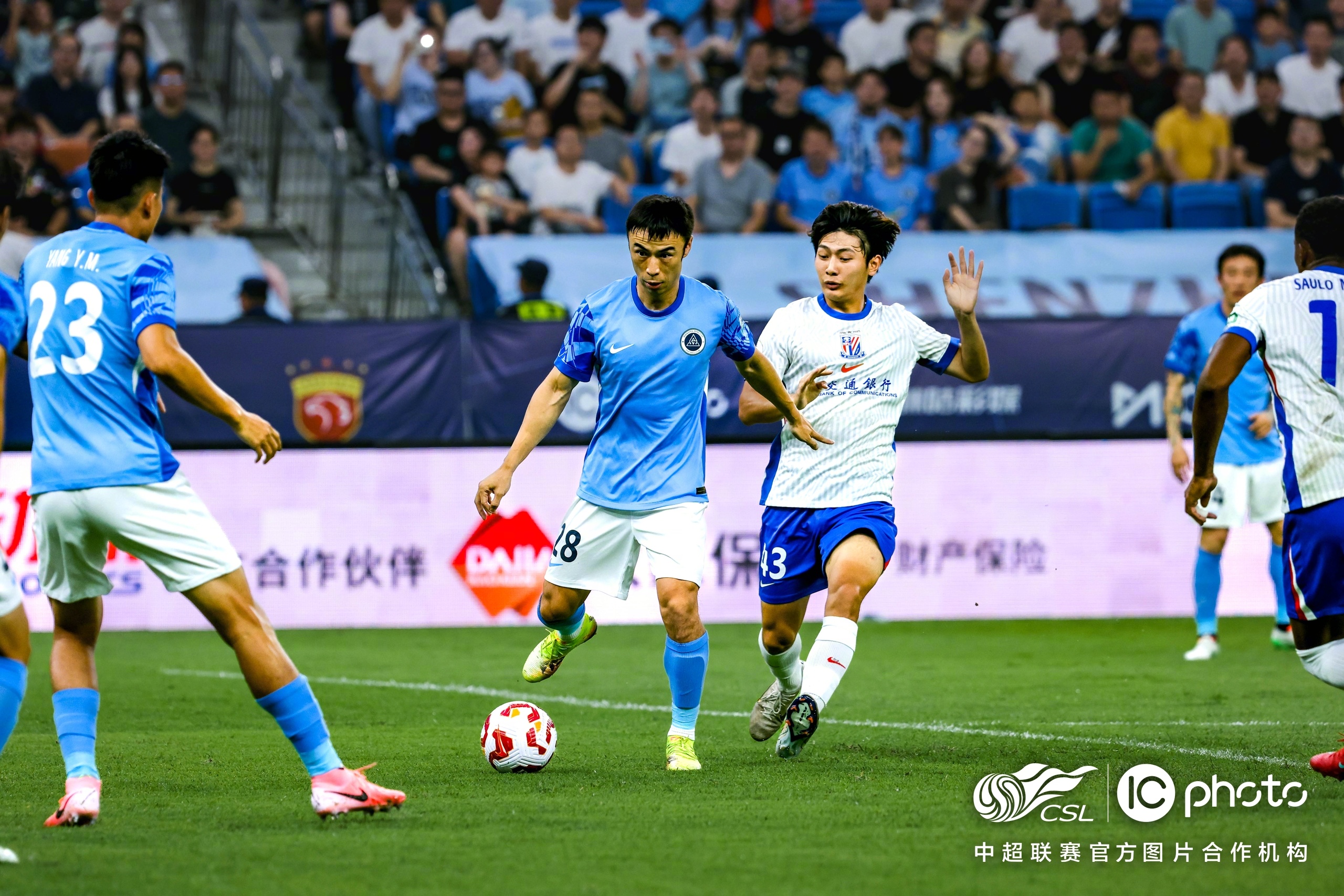 开云体育-包含窗口期欧超杯传出新动向；多伦多猛龙止住颓势；管理层表态——话题不断；纪律约束更严格的词条-开云体育