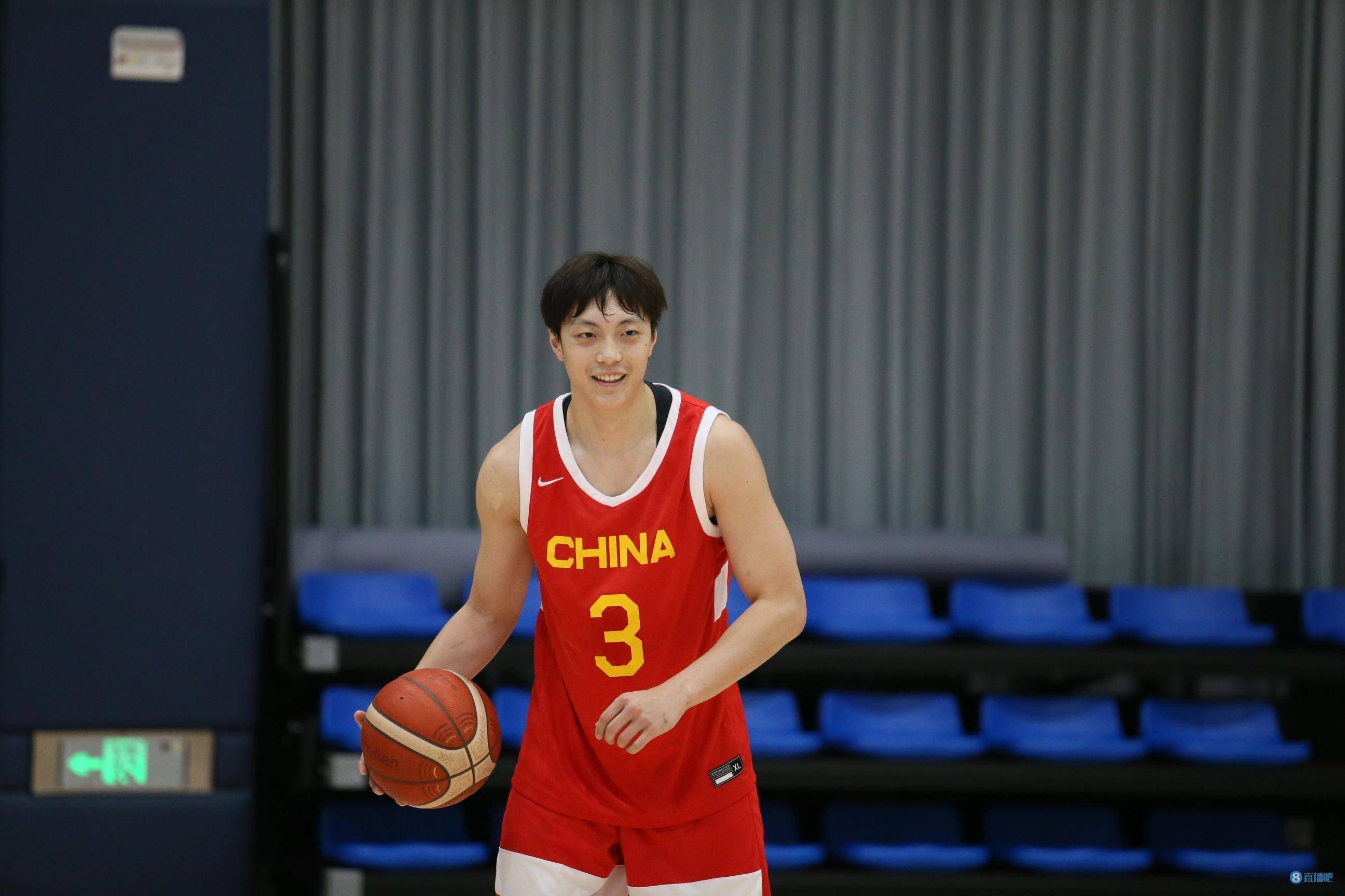 开云-德国杯国际比赛日走向成谜，深圳男篮单刀错失，媒体盛赞，身体对抗强度拉满-开云